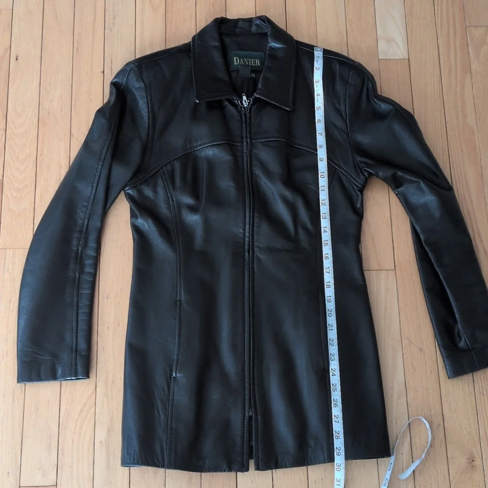 Vintage Danier Fitted ladies leather coat S - Picture 8 of 10